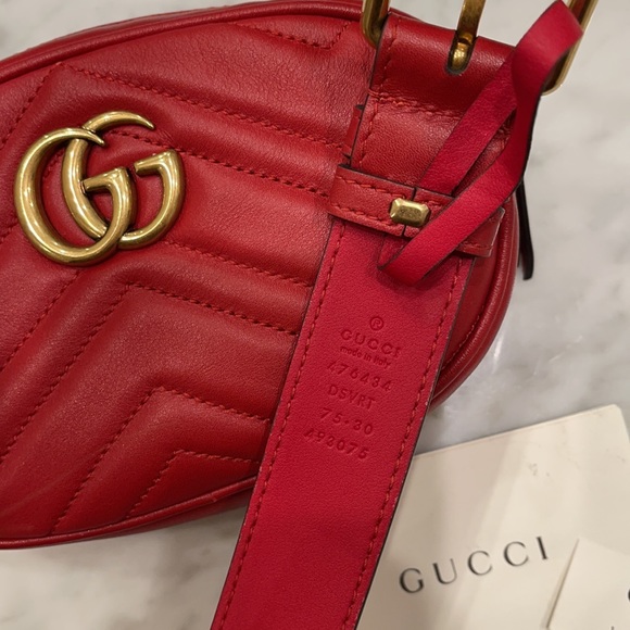 Gucci Red Leather Marmont Belt Bag - Picture 7 of 13